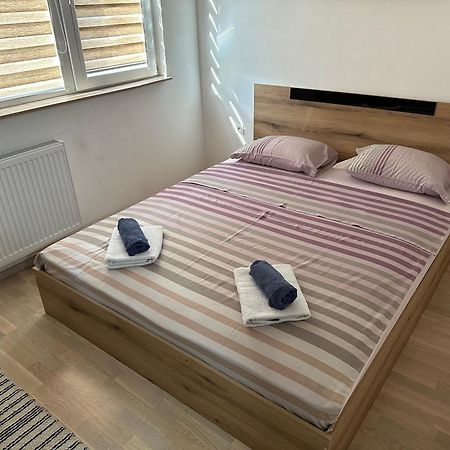 סקופיה Simonovski'S Apartments מראה חיצוני תמונה